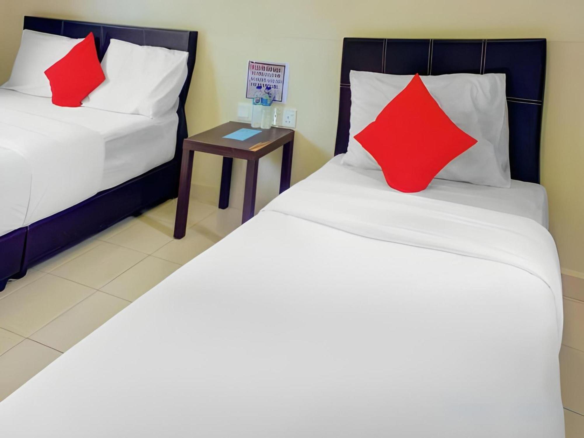 Super Oyo 89896 Sedili Inn Resort Kota Tinggi Luaran gambar