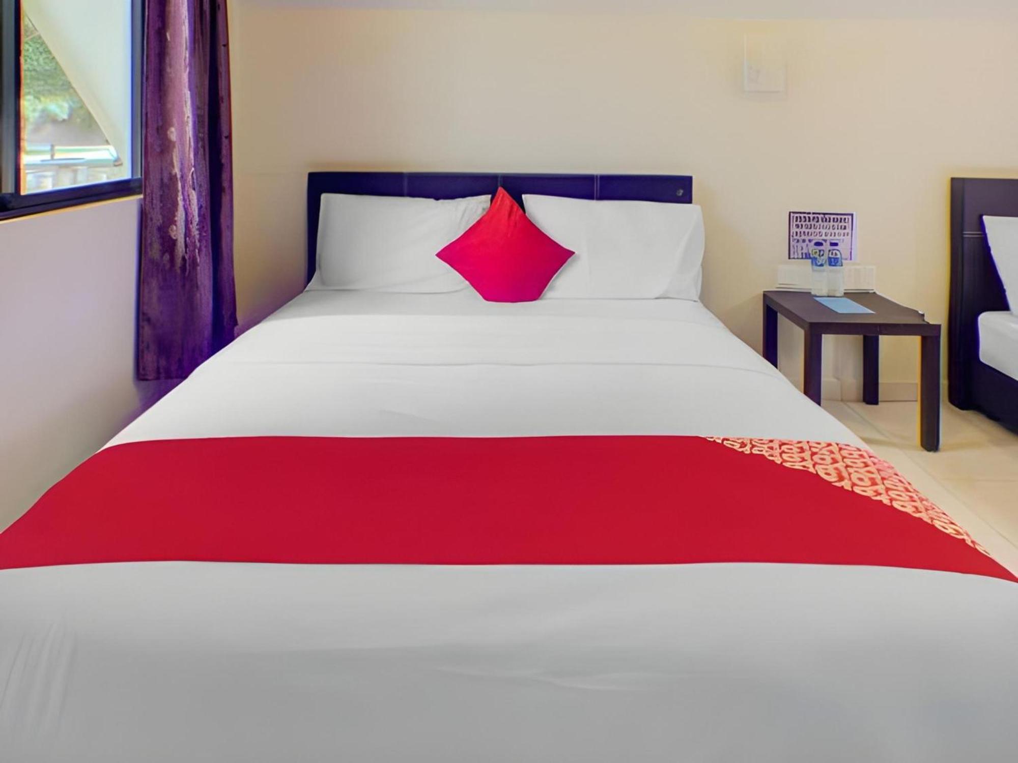Super Oyo 89896 Sedili Inn Resort Kota Tinggi Luaran gambar