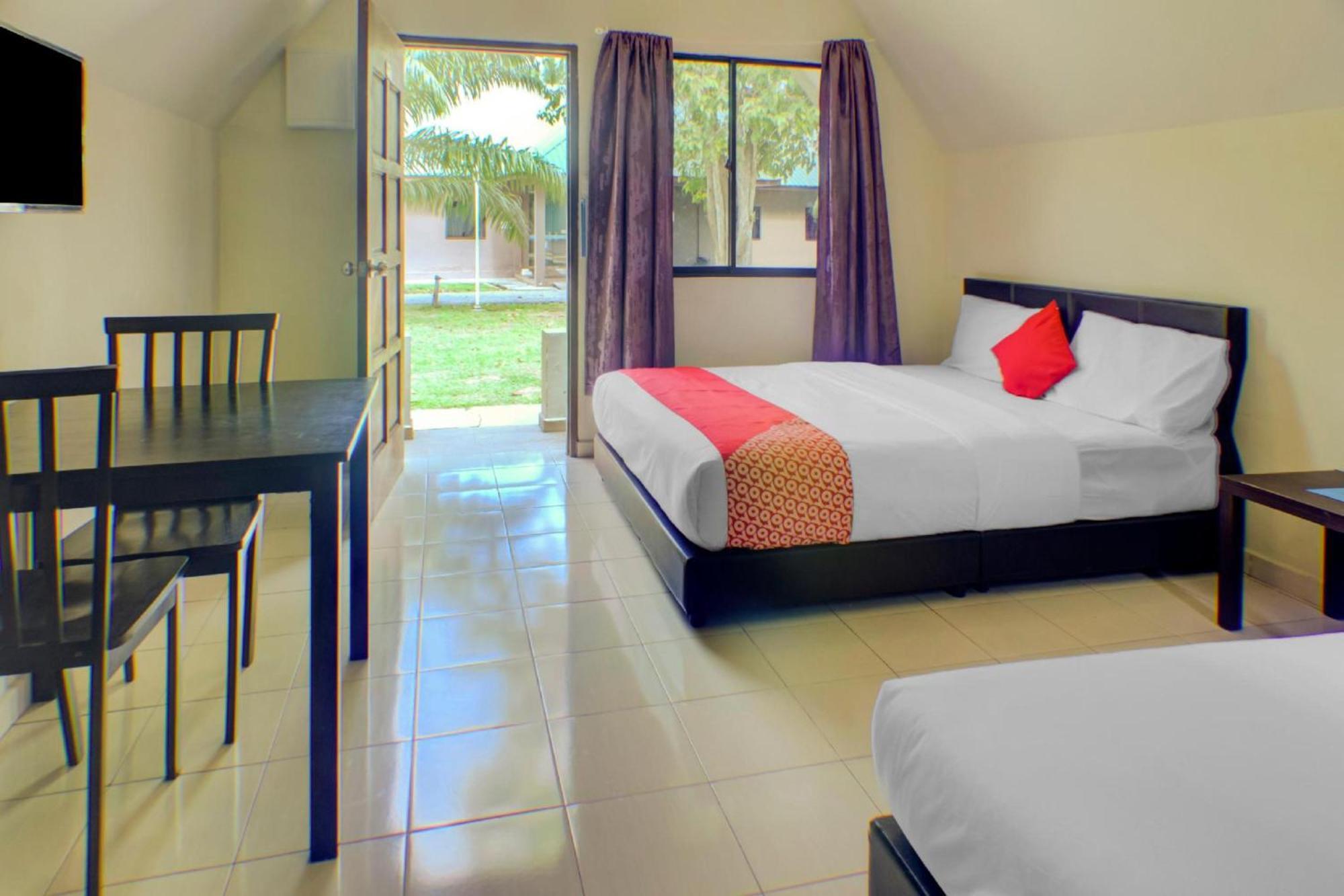 Super Oyo 89896 Sedili Inn Resort Kota Tinggi Luaran gambar