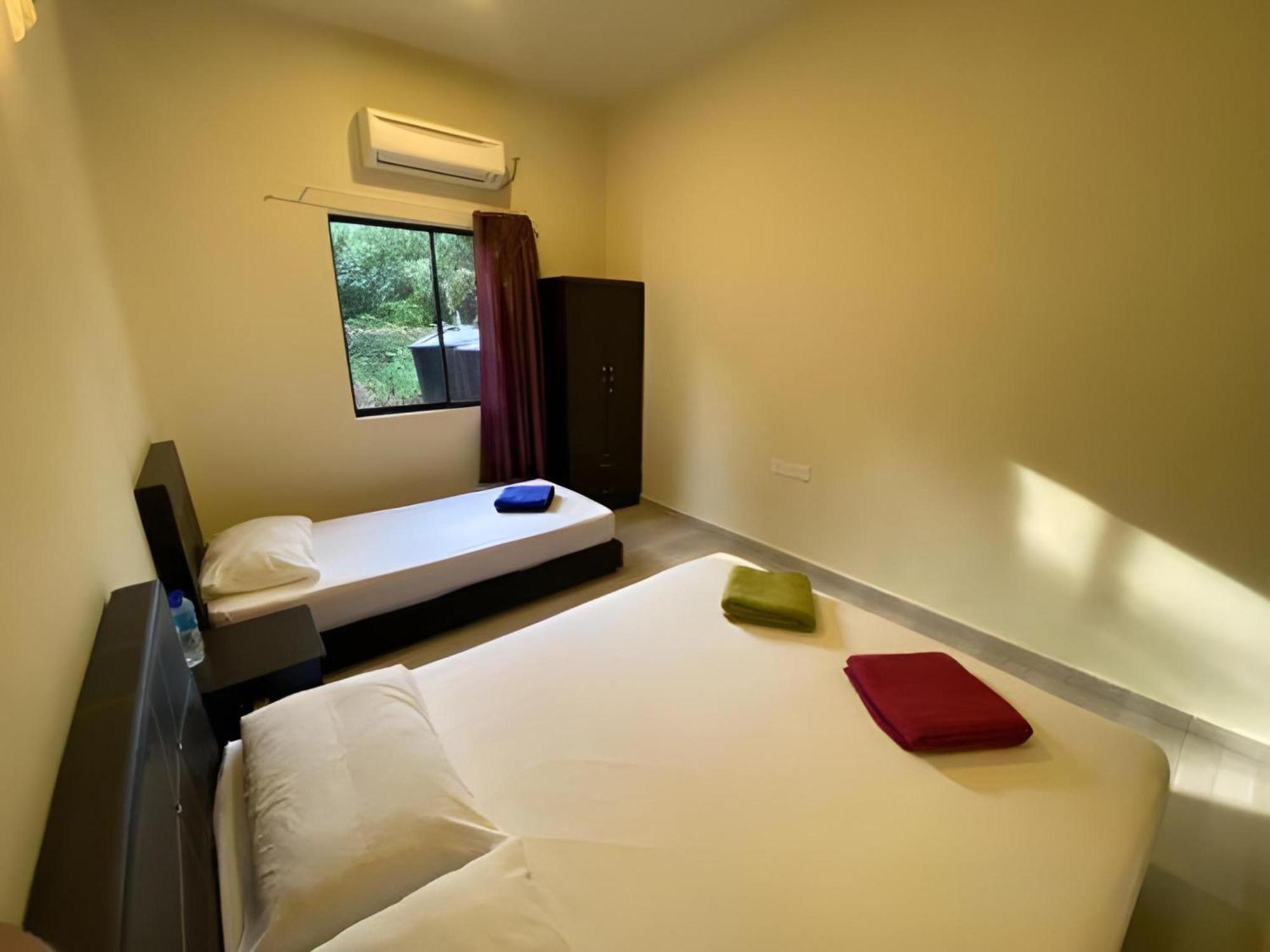 Super Oyo 89896 Sedili Inn Resort Kota Tinggi Luaran gambar