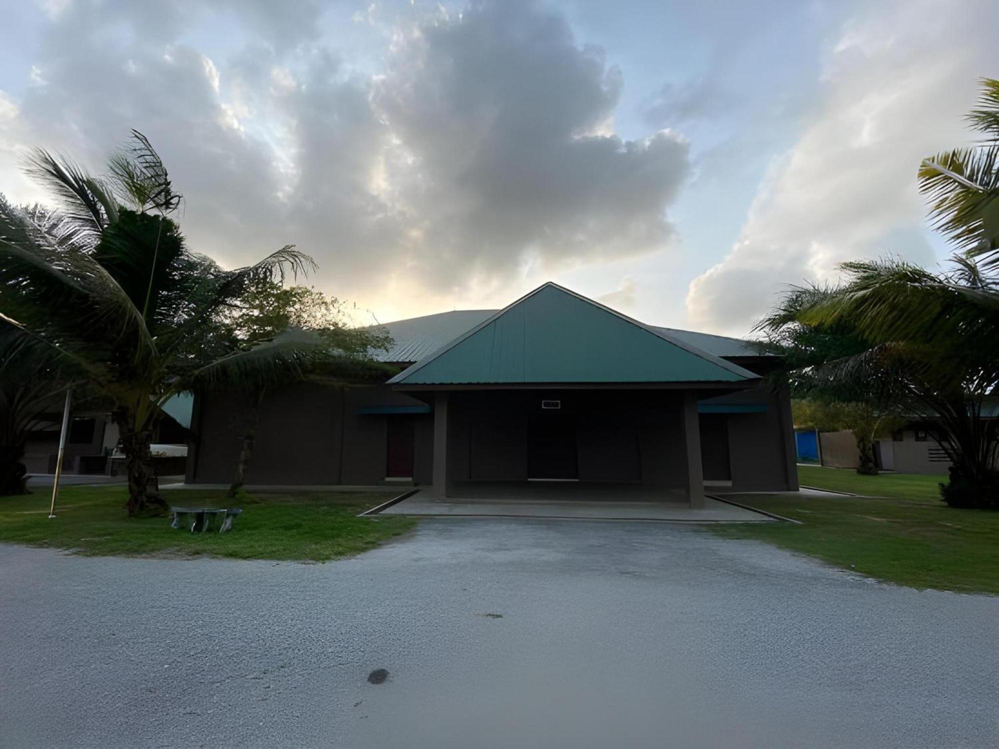 Super Oyo 89896 Sedili Inn Resort Kota Tinggi Luaran gambar