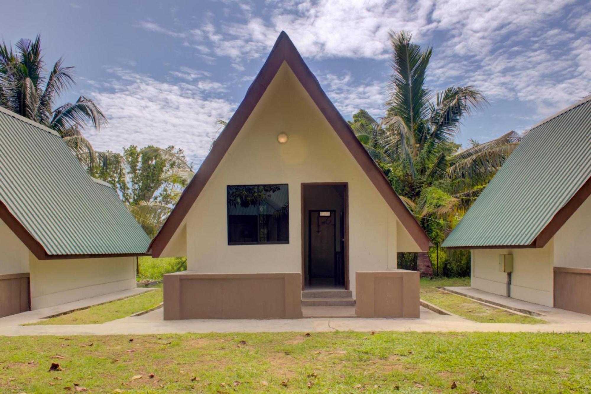 Super Oyo 89896 Sedili Inn Resort Kota Tinggi Luaran gambar